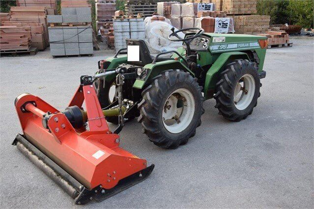 Tracteur agricole compact Ferrari 95RS - AGRIVITI MATERIEL AGRICOLE
