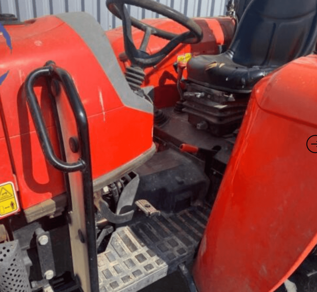 Massey Ferguson MF 1525 HC – Matériel agricole compact 24 ch - AGRIVITI MATERIEL AGRICOLE